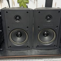 Infinity Bookshelf Speakers
