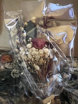 5 Never Used Boho Dried Flower Boutonnières