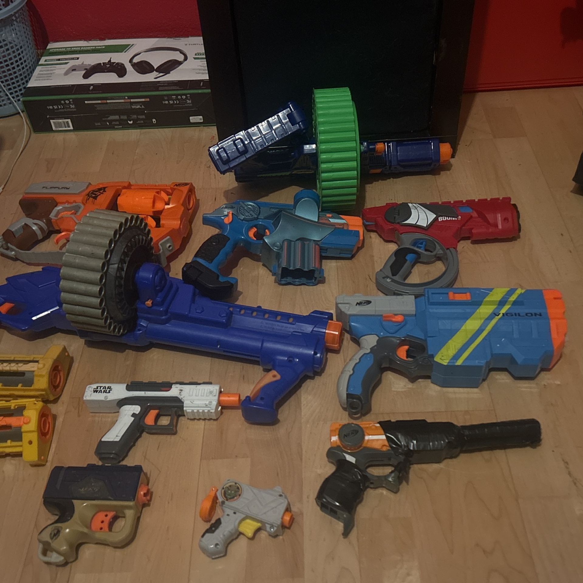 Bunch Of Nerf Guns