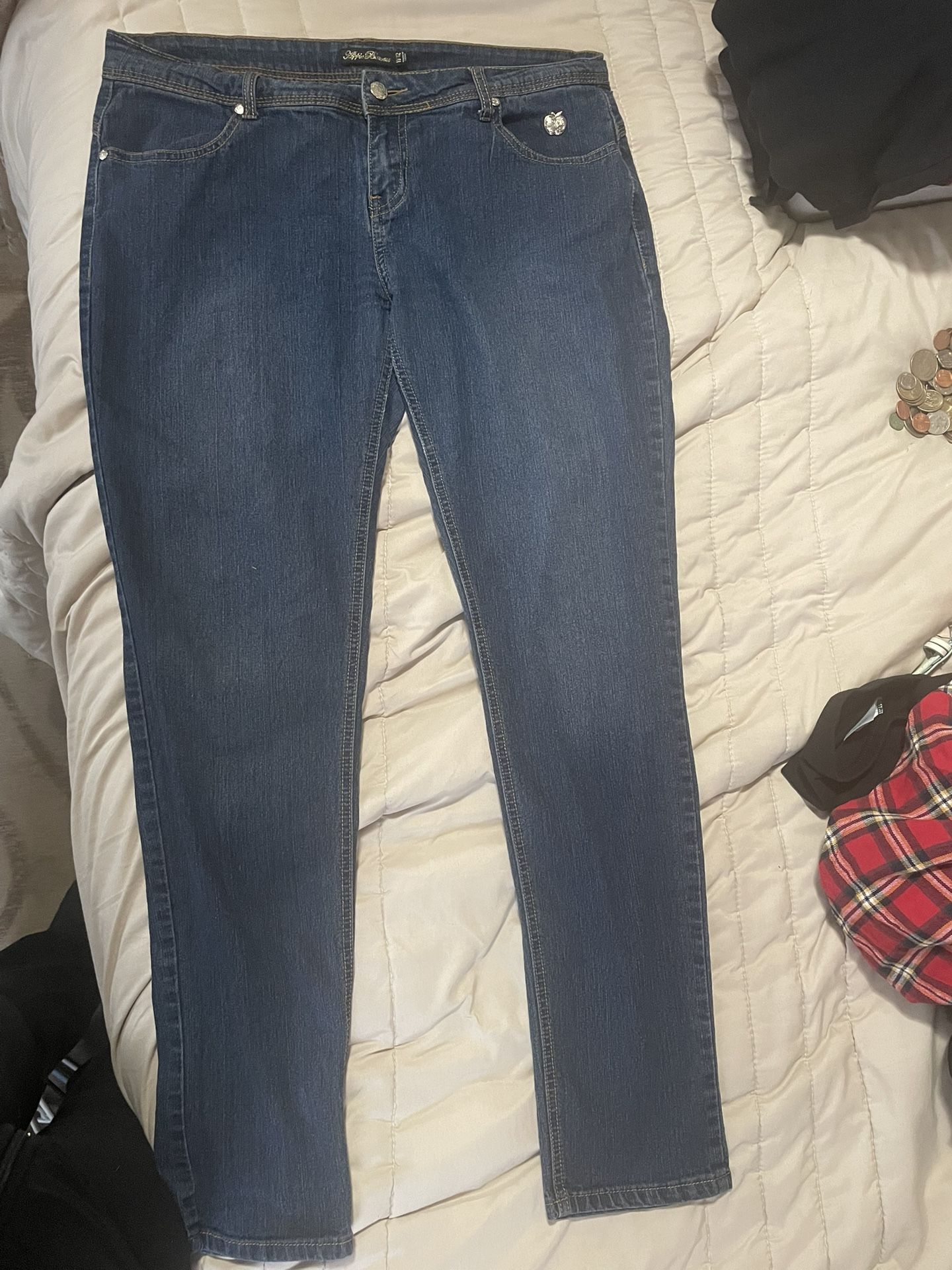 Women’s apple bottom jeans
