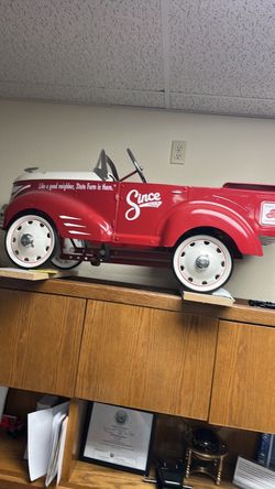 Collectors peddle car