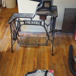 Singer Leather Sewing Machine 