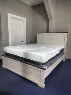 Queen size bed