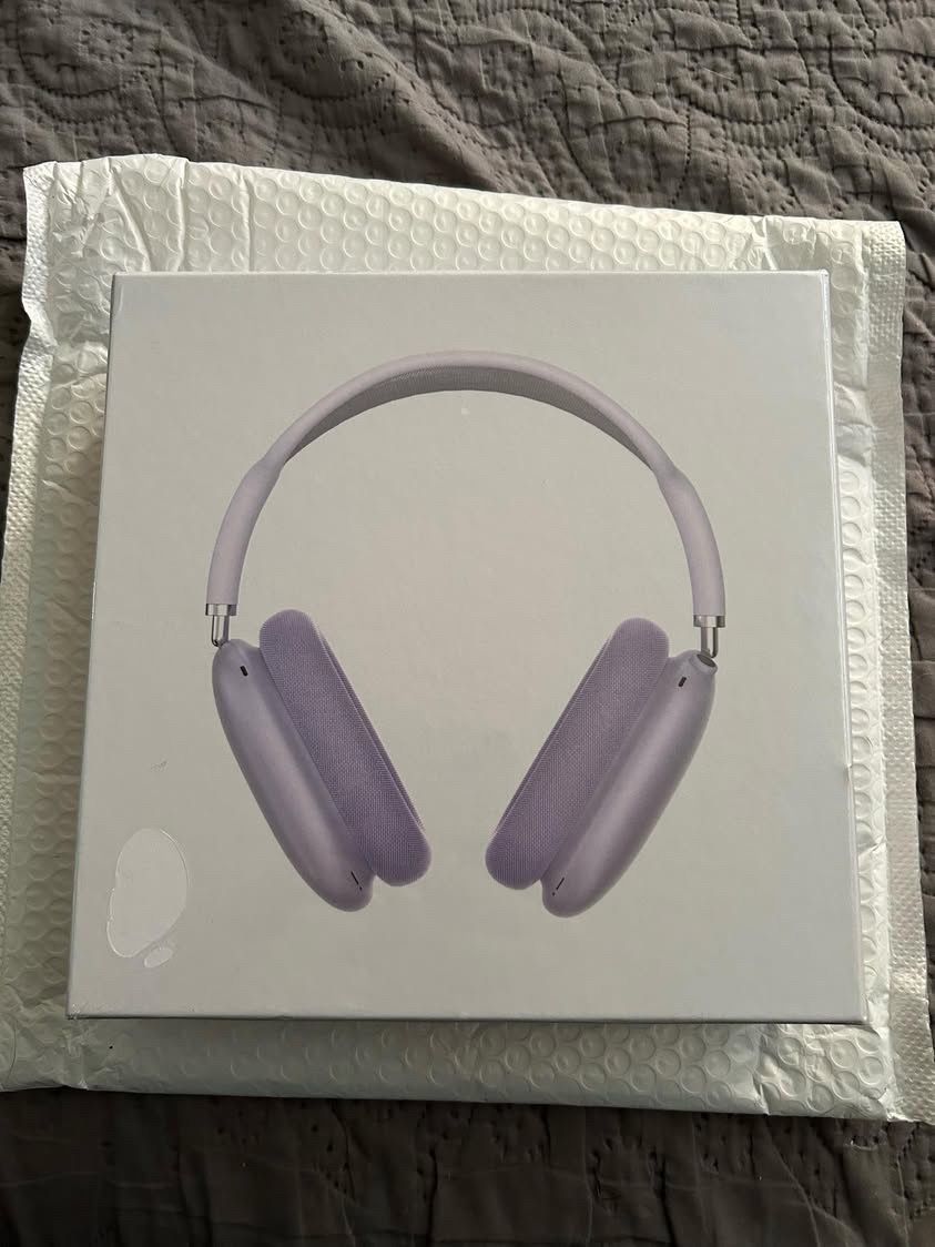 Purple AirPods Max