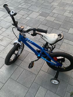 BRAND NEW KIDS BIKE