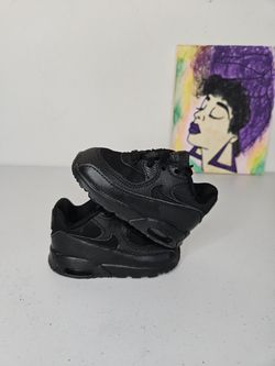 Size 4c - Kids Black Nike Airmax's - $25 Firm