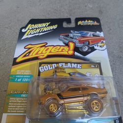 !! Collectable Toy Car Johnny lightning  Gold Flame New