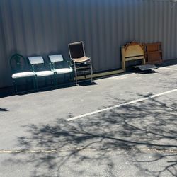 FREE Furniture 