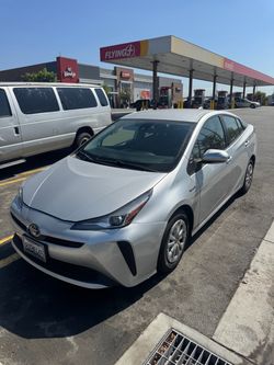 Toyota Prius L ECO 2021
