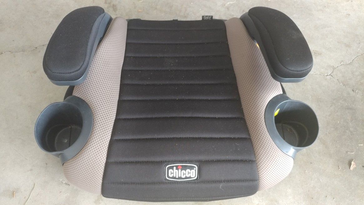 Chicco GoFit Booster Car Seat