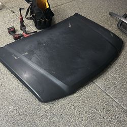 Free 2003 silverado hood