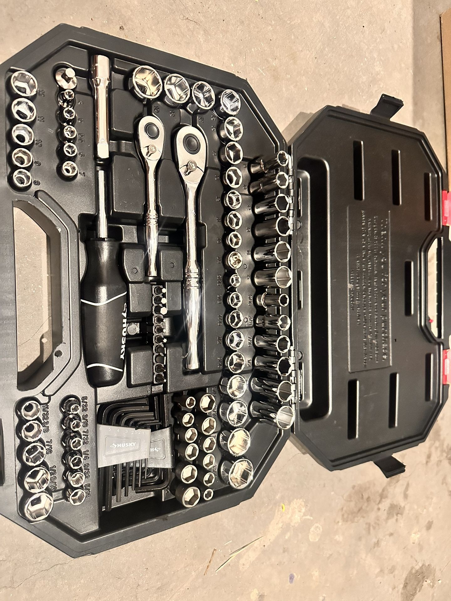 Husky 94 Piece Mechanic Tool Set