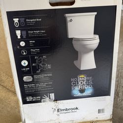 BRAND NEW TOILET