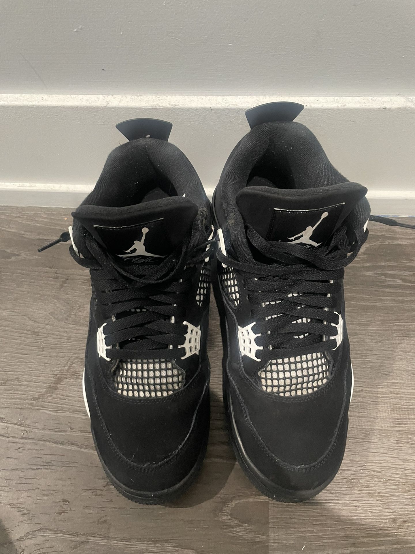 Jordan 4 White Thunder