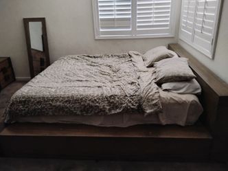 CaliKing Mattress w/bedframe & dressers