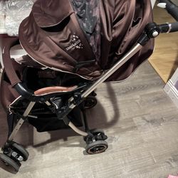 stroller In very good condition