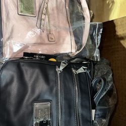 Medium Size Crossbody Purse. $10