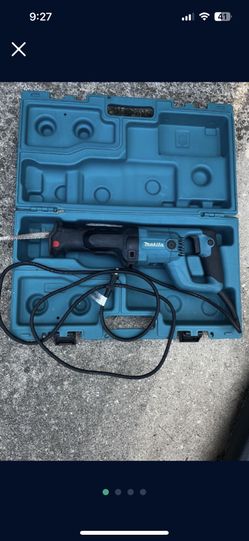 Makita  Recipro Saw