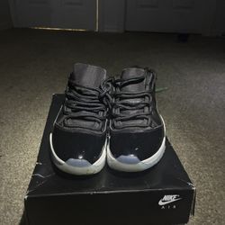 Jordan 11 Space Jam