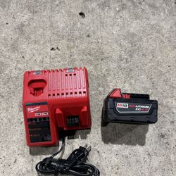 Milwaukee M18 4.0 & Charger 