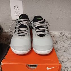 Nike Grey Elastico Pro Neutral 2  Size 12 Obo 