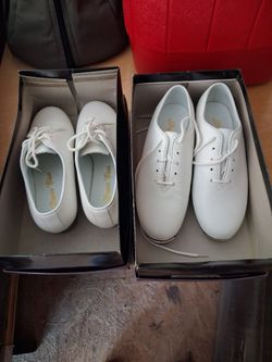 Vintage tap shoes
