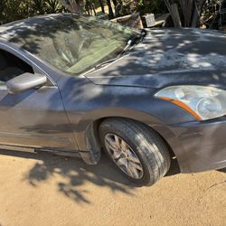 Nissan Altima 2010$1200 Así Como Está Caro Usado 