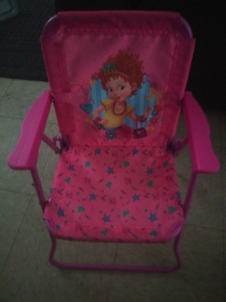 Kids chair for lil girls