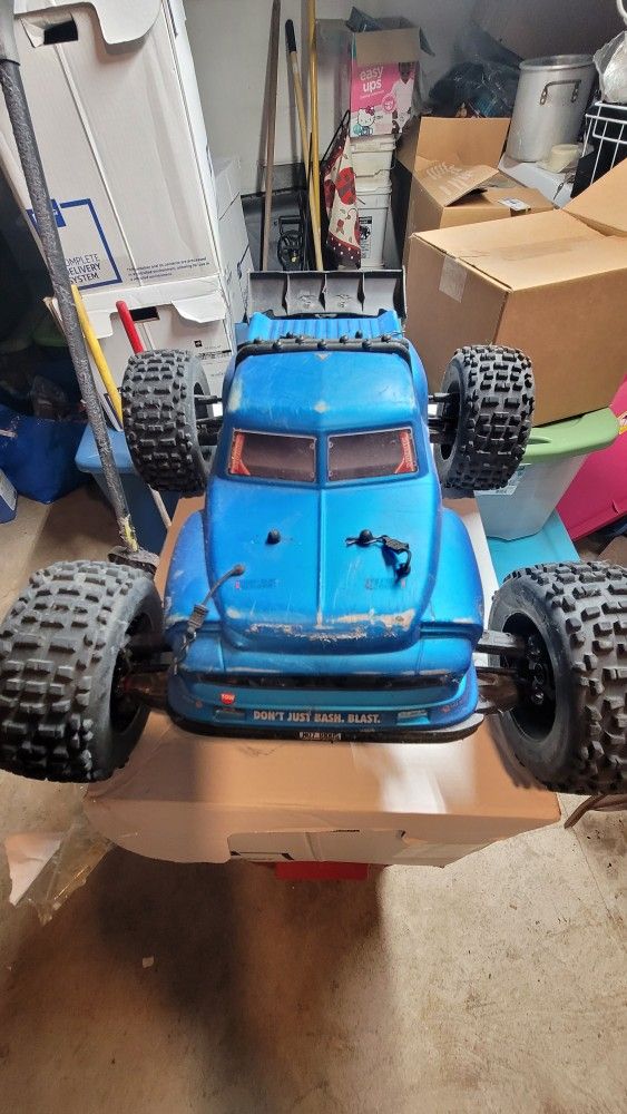 Arrma Notorious 6s