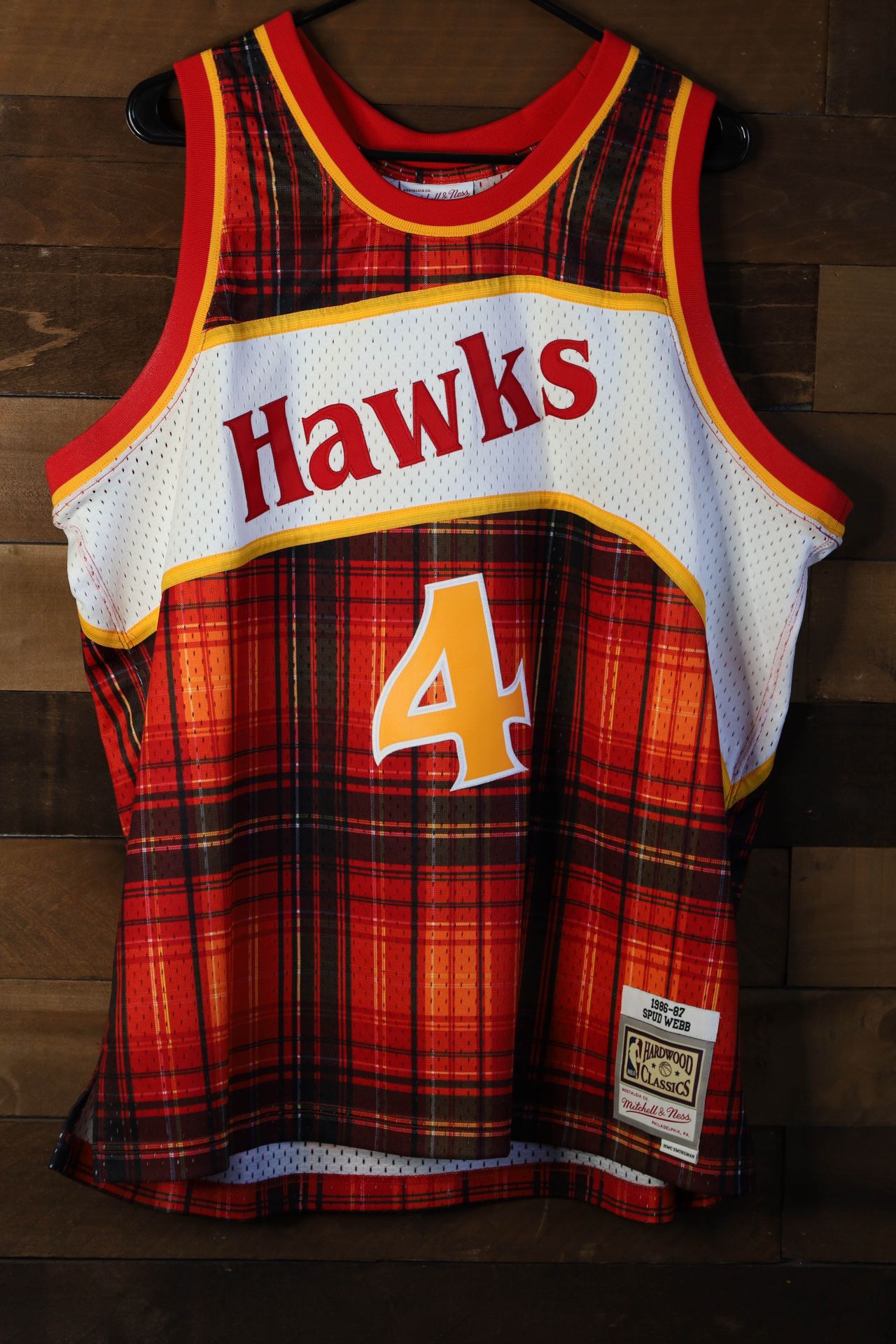 Spud Webb Mitchell and Ness Jersey for Sale in Glendale, AZ - OfferUp