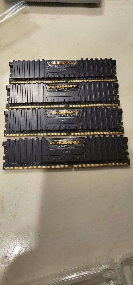 VENGEANCE LPX 32GB (4 x 8GB) DDR4 DRAM 3600MHz C18 Memory Kit - Black