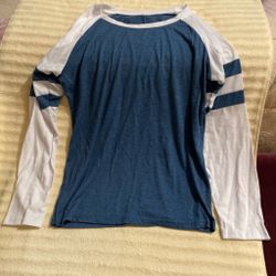 Women’s long sleeve shirt