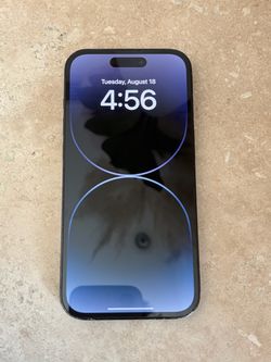 iPhone 14 Pro 128gb unlocked (cracked back)