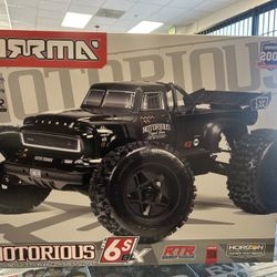 Arrma Notorious 6S BLX Brushless RTR Monster Truck 1/8 