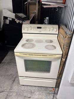 White Stove . Price Including Delivery 