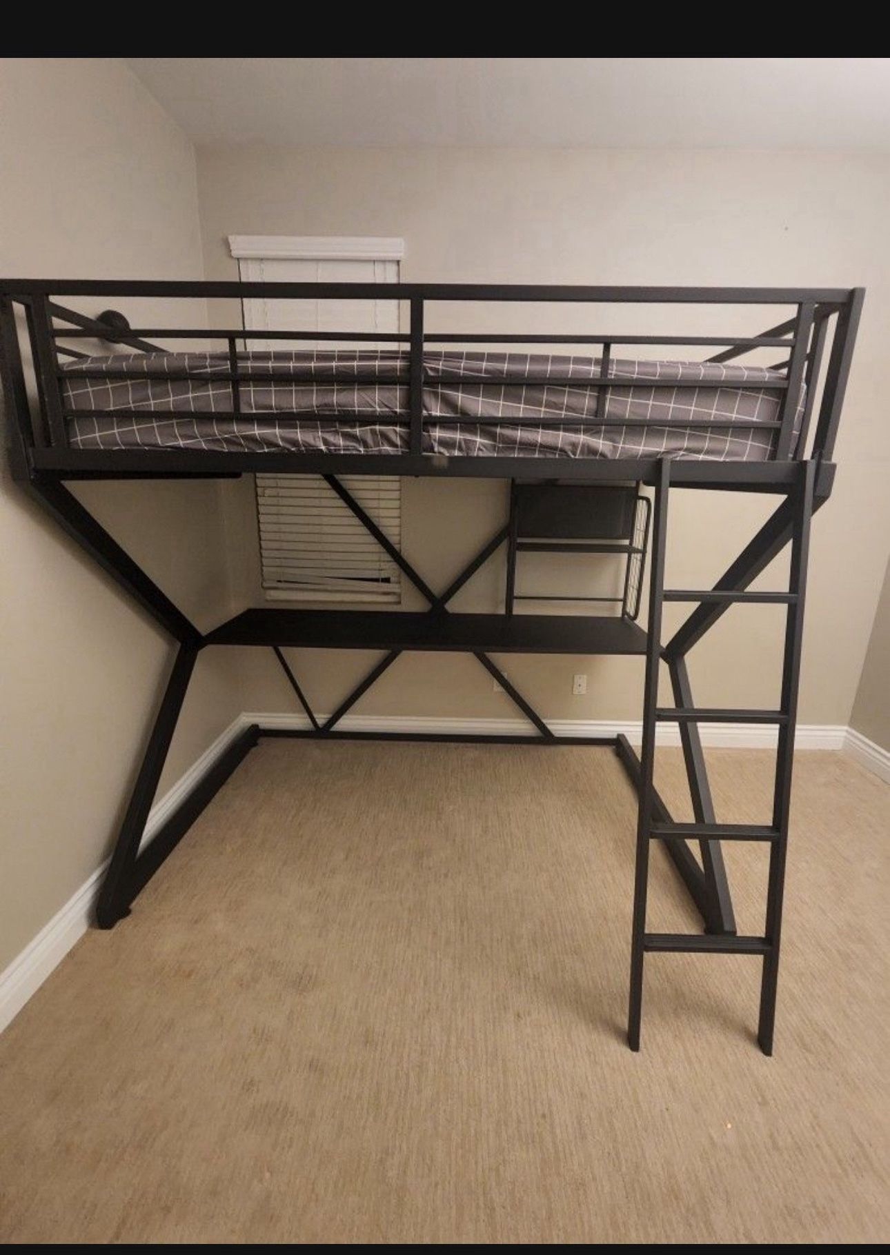 Full Bed With Desk