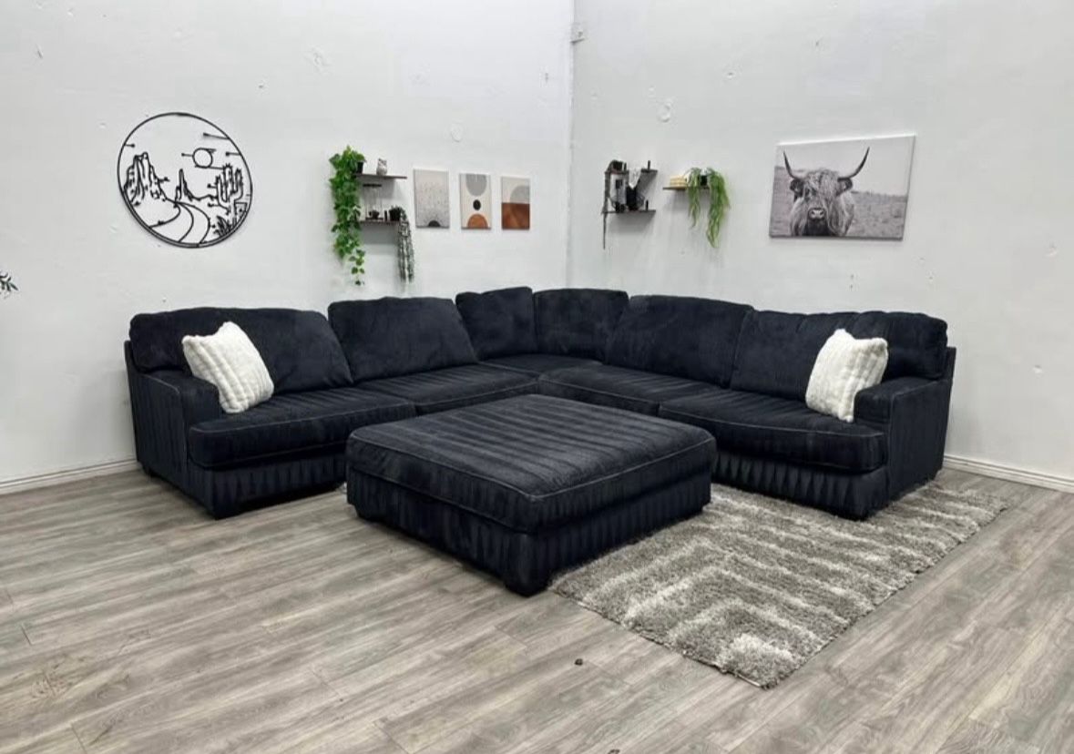 Sectional Couch - Free Delivery