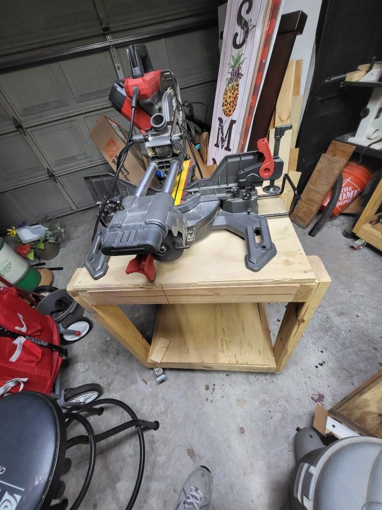 Miter Saw, Compound, Sliding Duel Bevel 10" On Cart