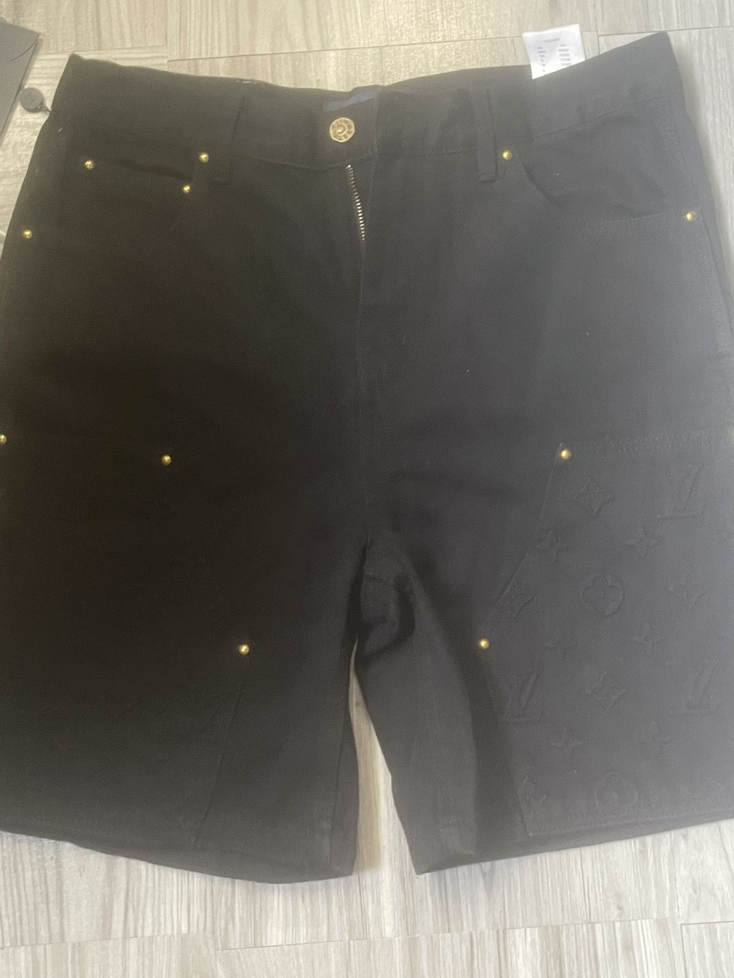 louis vuitton carpenter jorts