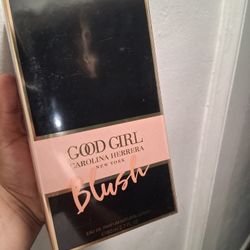 Good Girl Carolina Herrera Blush