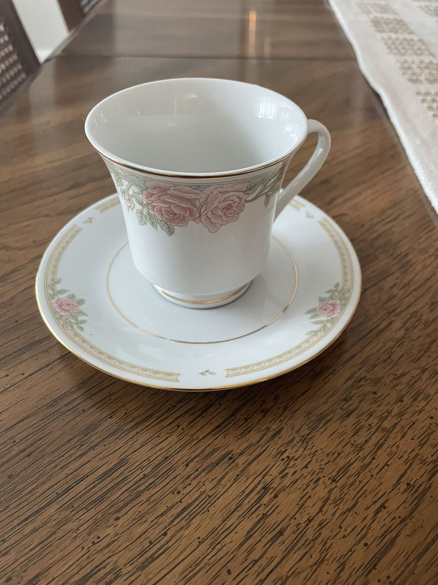 Set Of 12 Coffee Cup And Saucers  