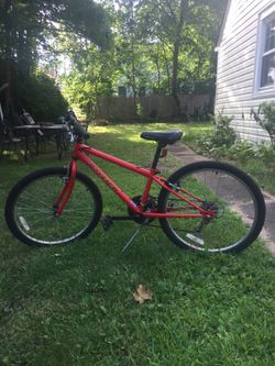 Raleigh- Boy's Gear Bike