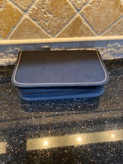 Beautiful Poker Set Cards Chips Dealer Button Instructions Casino Bet Fun Family Games Entertainment Party Fun