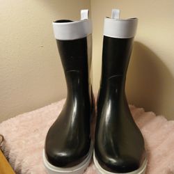 Dirty Laundry Rain Boots 