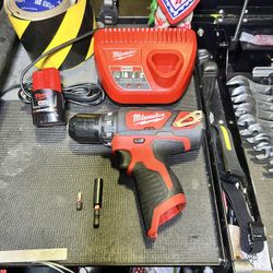 Milwaukee M12 Drill