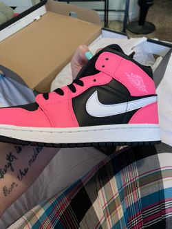 Nike air jordan 1 mid