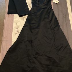 Prom dress New With Tags Size 4