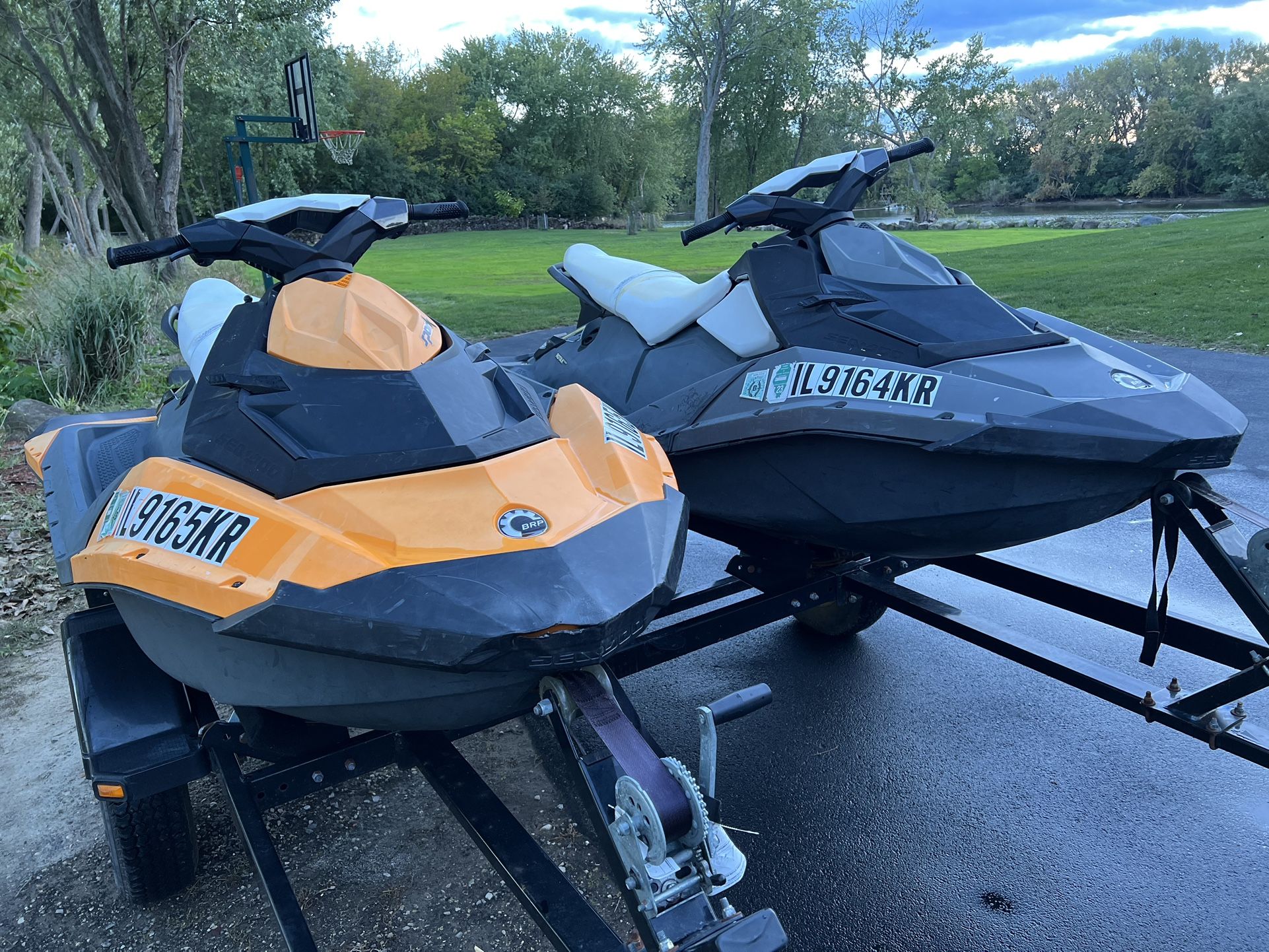 Sea Doo Spark Wave runner jet Ski (2 Skis) 2014