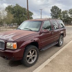 2000 cadillac escalade part out 