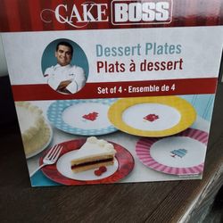 set of 4 dessert  plates 